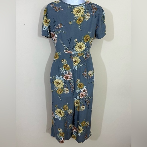 Band of Gypsies sz X sm jumpsuit mid calf gray with a floral print Button front - Picture 9 of 11